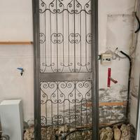 Cancello di sicurezza per porta