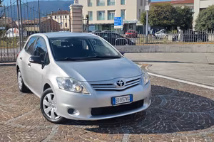 Toyota Auris 1.4 D-4D 5 porte Sol