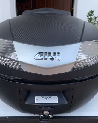 Bauletto GIVI V40 NT nero 40L MONOKEY Kit completo
