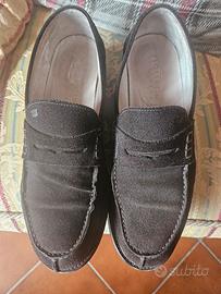 mocassino in camoscio colore marrone