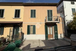 CASA INDIPENDENTE A AGLIANA