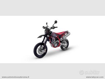 SWM SM 500 R RATE AUTO MOTO SCOOTER