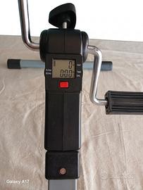 Pedaliera per riabilitazione e home fitness