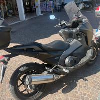 Honda integra 700
