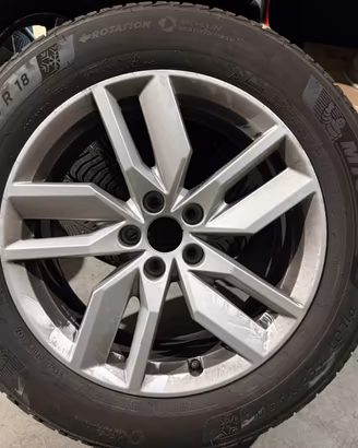 Cerchi + pneumatici inv da 18 originali audi