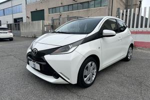 Toyota Aygo 1.0 VVT-i x-cool 5p. 69cv