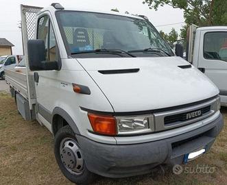 IVECO DAILY cassone fisso