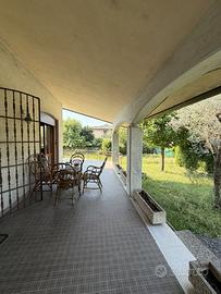 Casa singola con giardino di circa 2000 mq