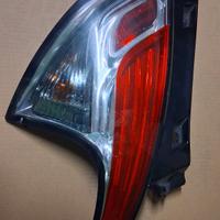 stop posteriore destro lancia y anno 2018