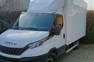 Autocarro iveco