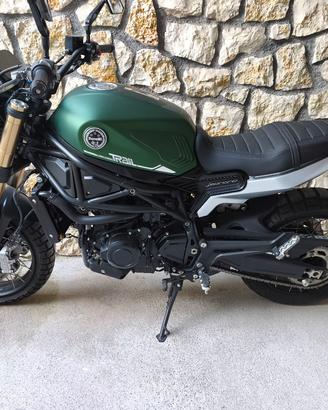 Benelli Leoncino 800 Trail