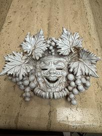 Maschera in terracotta