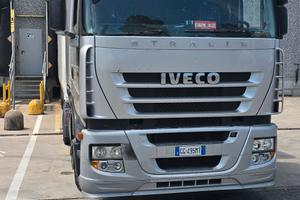 stralis euro 5 con semirimorchio 