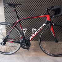 Bici da corsa Kuota in carbonio