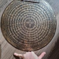 wind gong gong balinesi  nepalesi