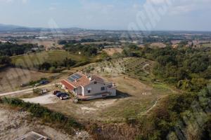 Campagnano, Villa singola moderna e panoramica con