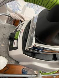 Vaporella polti. Ome nuova ferro da stiro