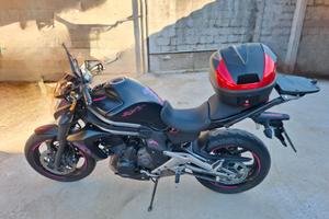 Kawasaki ER 6N - 2013