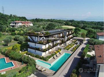 Attico / Mansarda di 160 m² con 4 locali e box aut