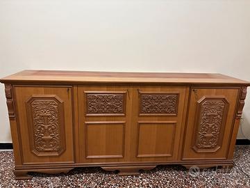 Credenza antica in legno