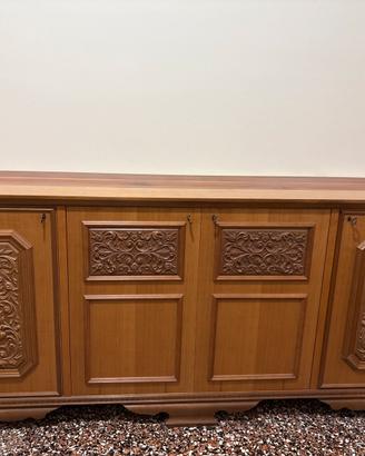 Credenza antica in legno