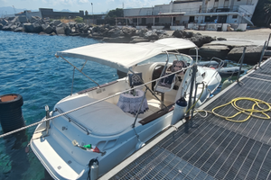 Barca a motore quicksilver 650 cruiser