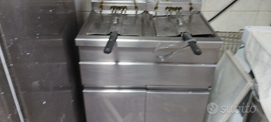 Attività con canna fumaria pizzeria a taglio