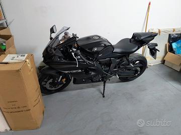 Yamaha R7 2024 