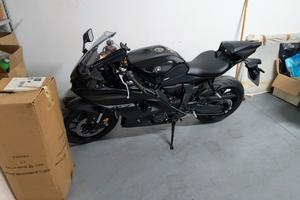 Yamaha R7 2024 