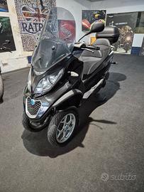 Piaggio MP3 300