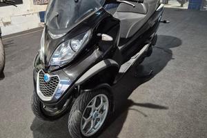 Piaggio MP3 300