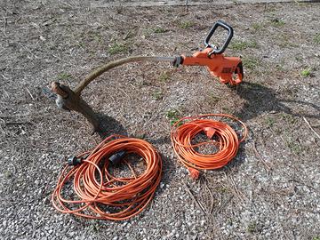 Decespugliatore elettr. Black & Decker + prolunga