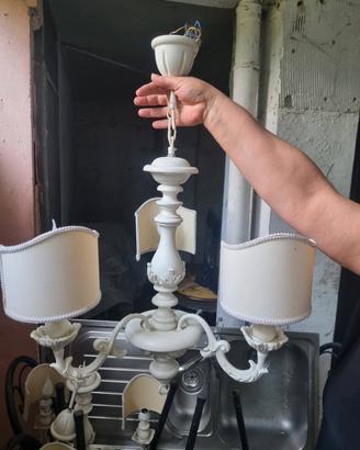 lampadario shabby in legno