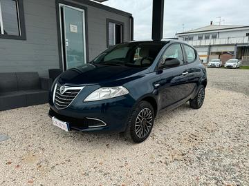 Lancia Ypsilon 0.9 TwinAir 85 CV 5 porte Metano Ec