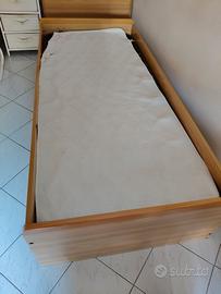 letto singolo in legno con rete -  1€