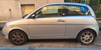 lancia ypsilon 1.4 benzina Gpl 