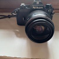 Nikon EM fotocamera analogica