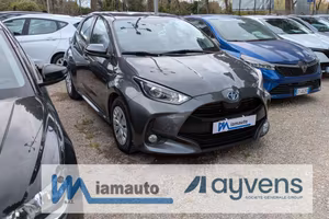 TOYOTA Yaris Hybrid 1.5cc 72cv SAFETY PACK CAMER