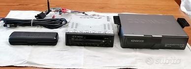 Autoradio Kenwood e caricatore CD