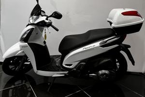 Kymco People GT 300 .