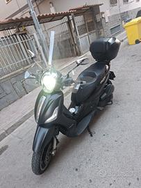 Beverly 300 nero