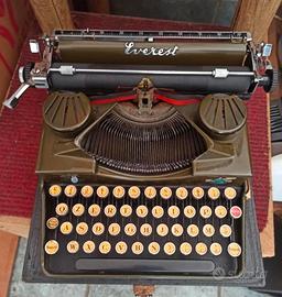 macchina da scrivere Everest  anni 60