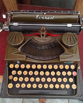macchina da scrivere Everest  anni 60