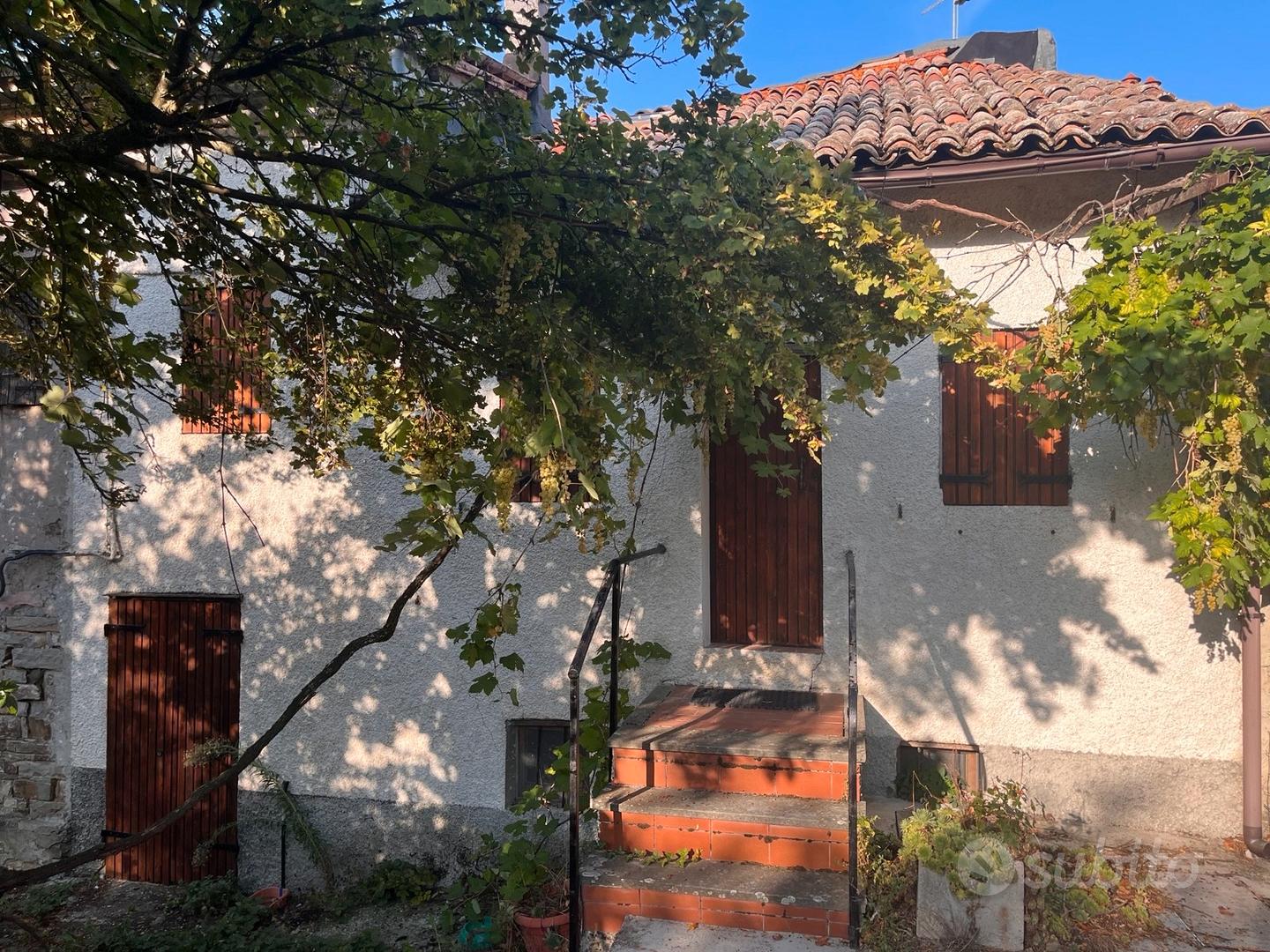 Casa di campagna con 22,50 ettari di terreno - Vista 2