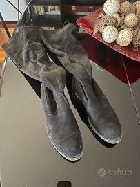 Stivali alti da donna "morbidi" n. 38