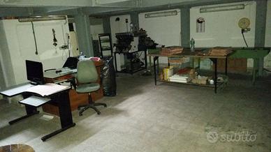Via del Rotolo deposito/garage 60mq divisibili