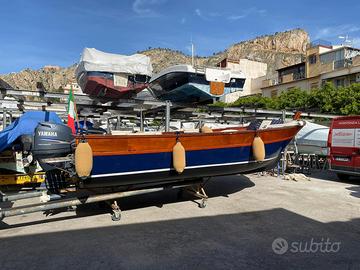 Gozzo planante in legno yamaha 100 cv