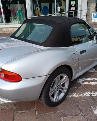 BMW Z3 roadster 1.9 anno 2001