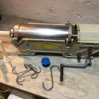 Insaccatrice professionale per salumi