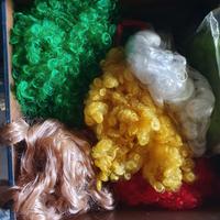 cappelli e parrucche carnevale